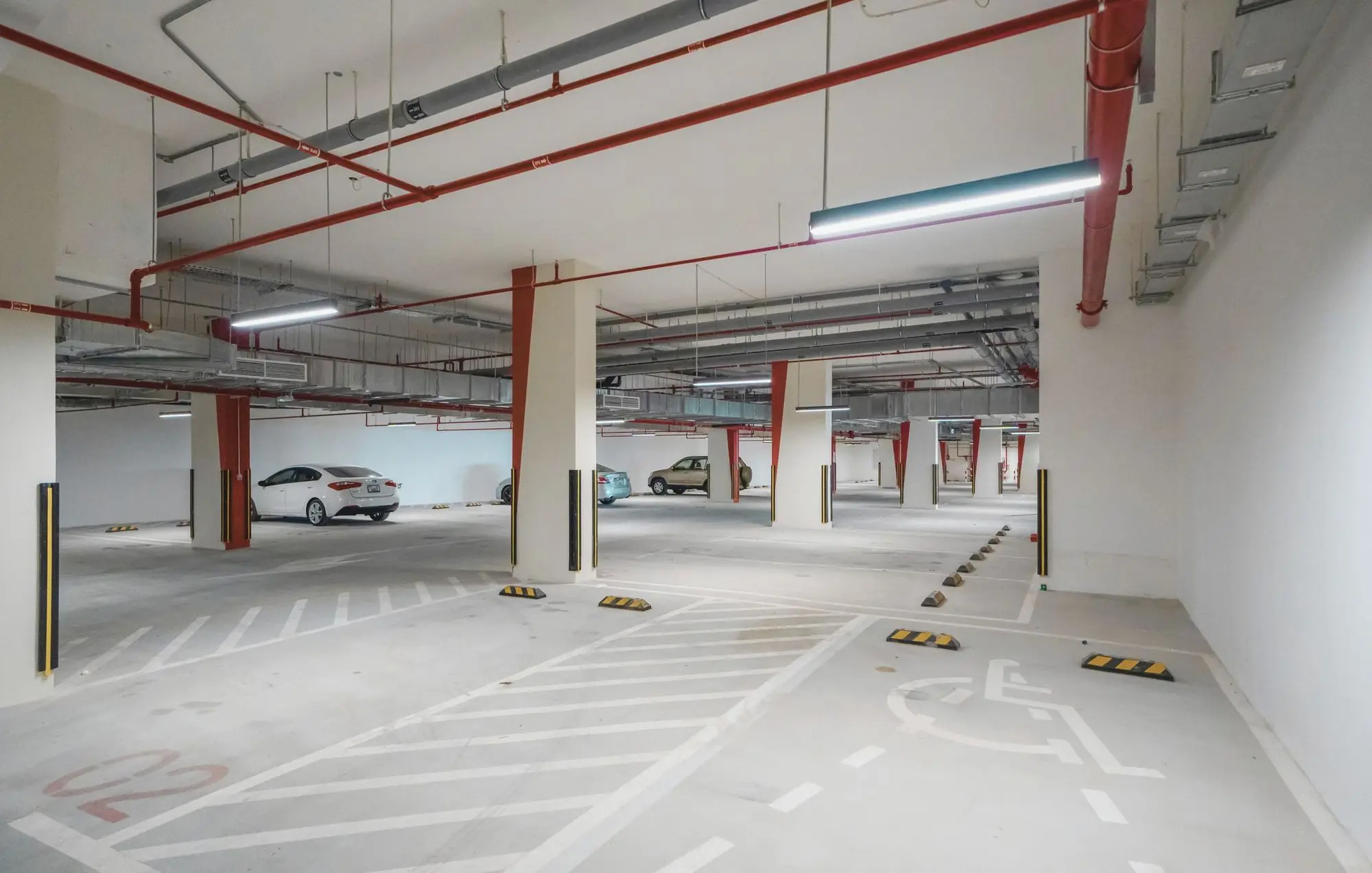 Harmony Point, Dubai Industrial City: Basement parking