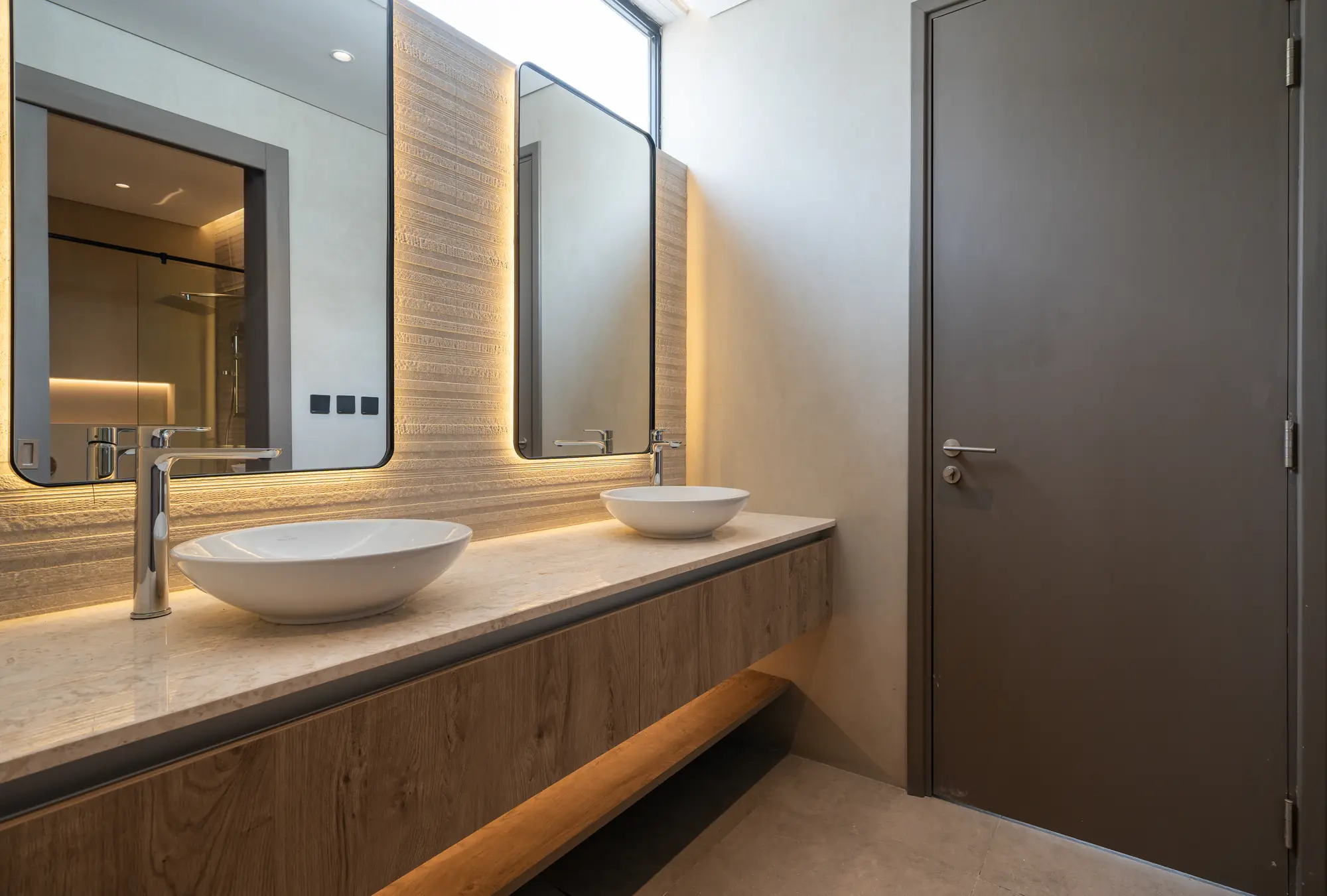 Villa 106, Al Furjan West, Dubai: Master bathroom