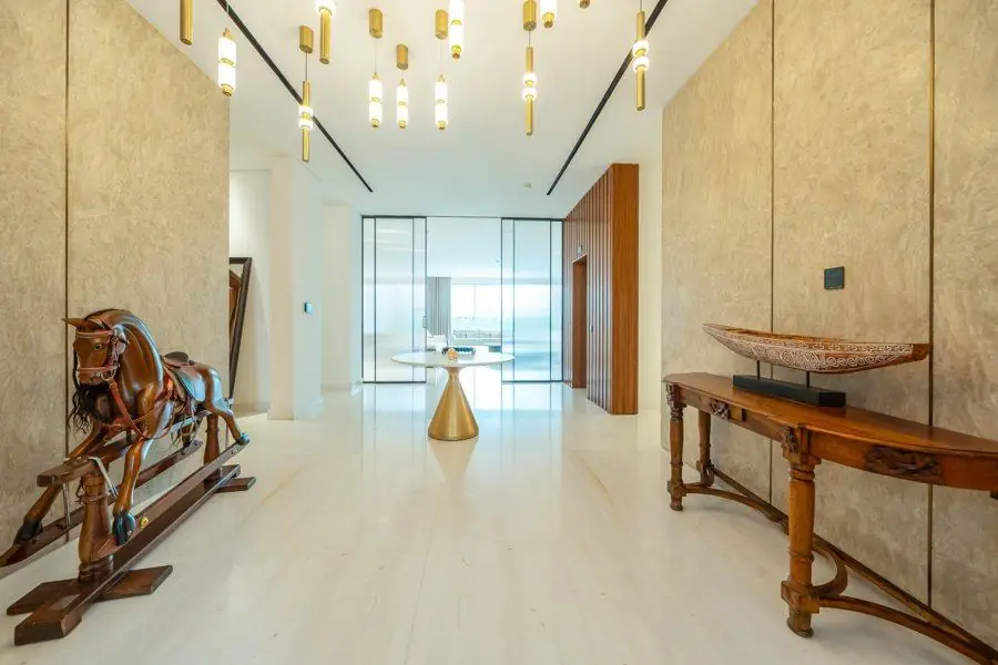 Villa 22, Entrance hall